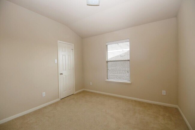 Building Photo - 25215 Calico Woods Ln