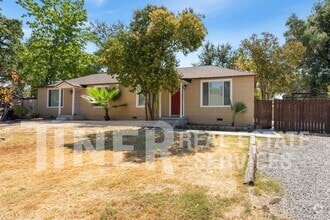 Building Photo - Cozy Home on Private Road - Tier-5