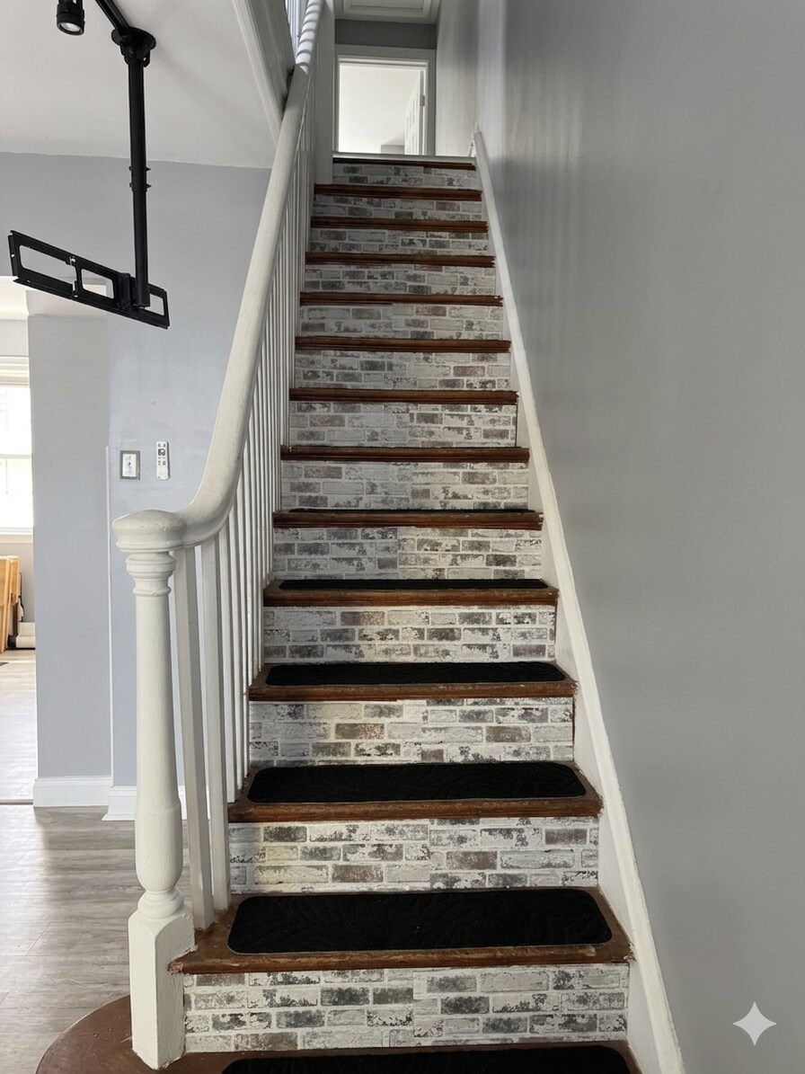 Steps - 4744 Sheffield Ave