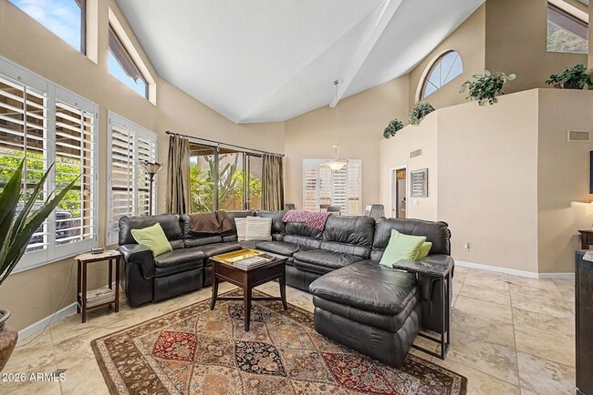 Building Photo - 4106 E Sunnyside Dr