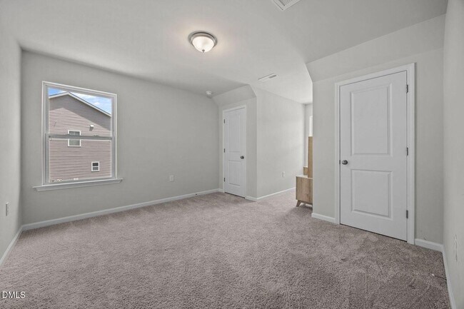 Building Photo - 200 Beacon Hl Rd