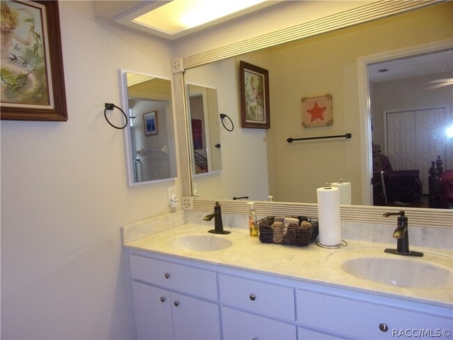 Building Photo - 3521 S Belgrave Dr