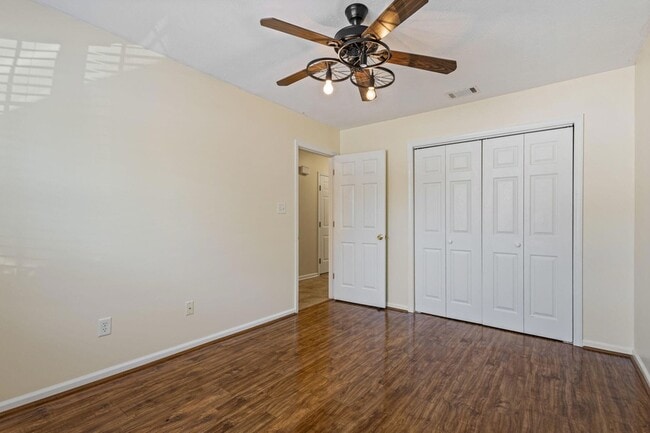 Building Photo - 422 Northrop Pl