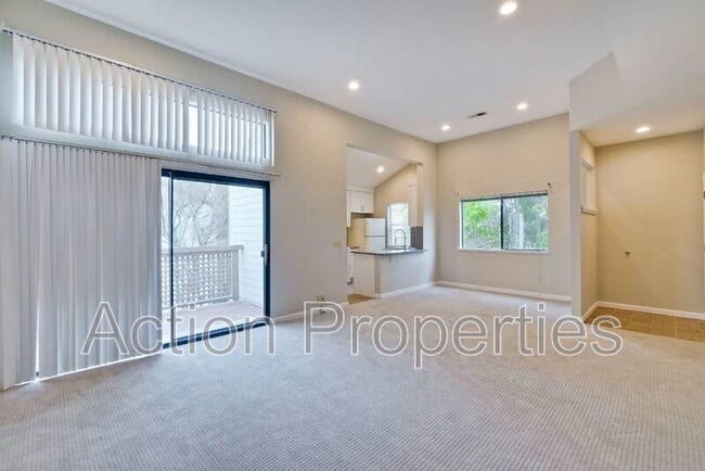 Building Photo - 1341 Meadow Ridge Cir