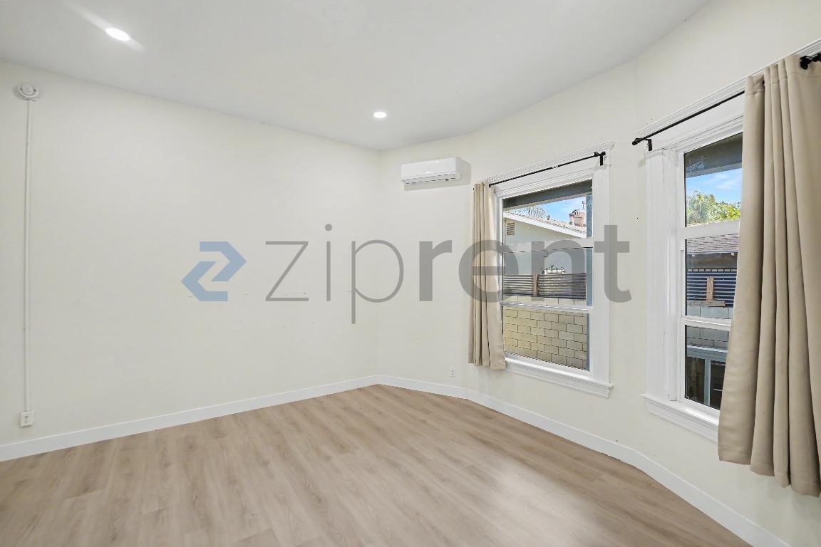 Building Photo - Unit 1333