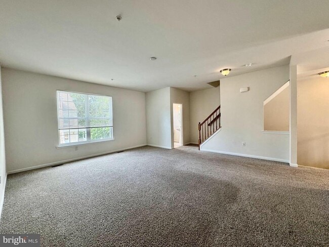 Building Photo - 3788 Bedford Dr