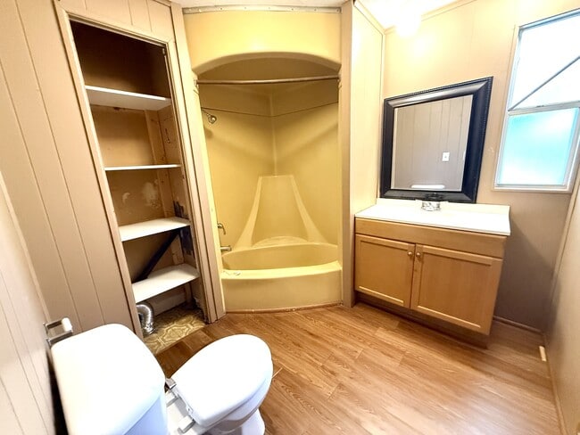 Building Photo - 90 White Tail Ln