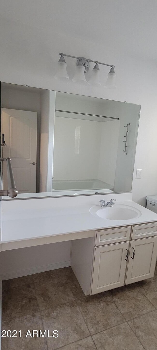 Building Photo - 4778 E Tierra Buena Ln