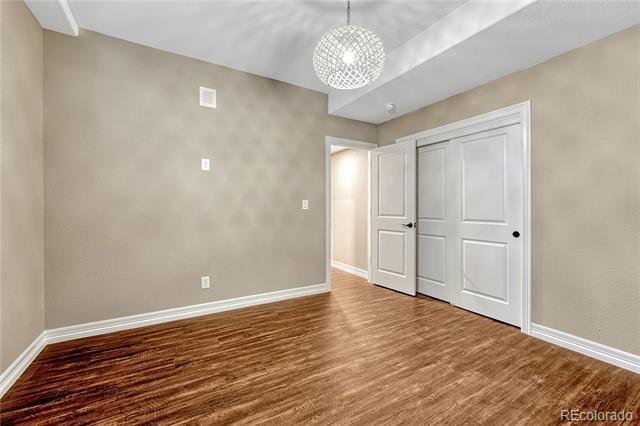 Building Photo - 9797 Sunset Hill Cir