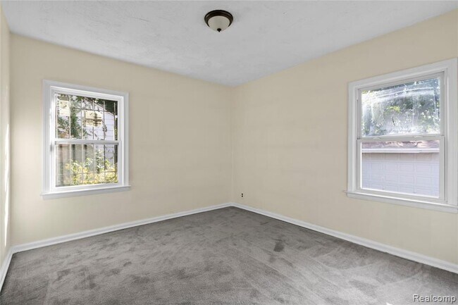 Building Photo - 13575 Rutherford St