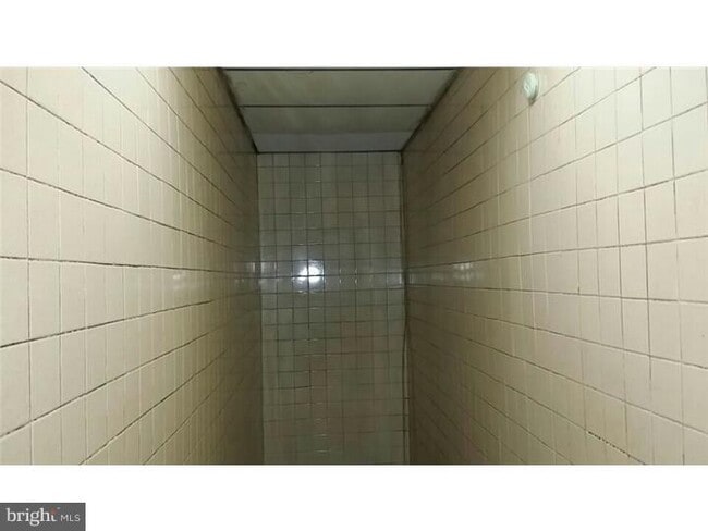 Building Photo - 6840 West Chester Pike