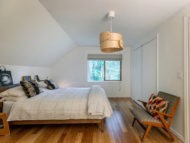 Building Photo - 7 Owls Nest Ln