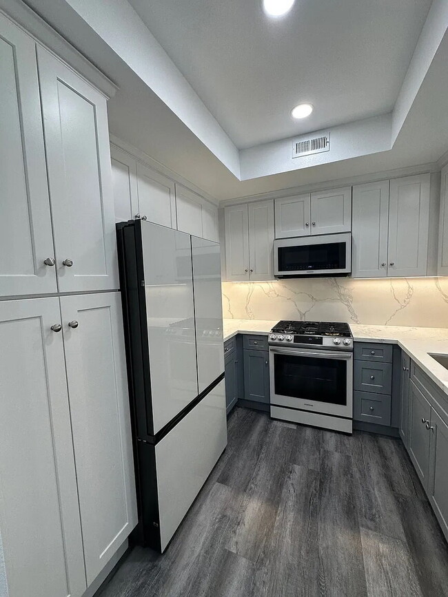 Building Photo - 3100 Puesta Del Sol Ct