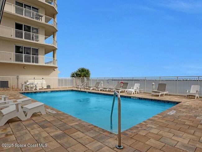 Building Photo - 1435 S Harbor City Blvd