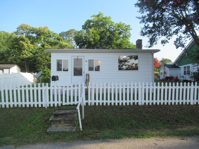 Building Photo - Nice 2 bedroom home located in Lincolnton
