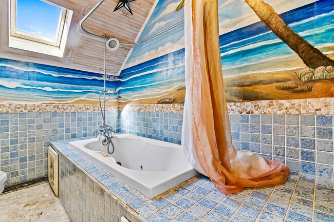 Building Photo - 14 High St