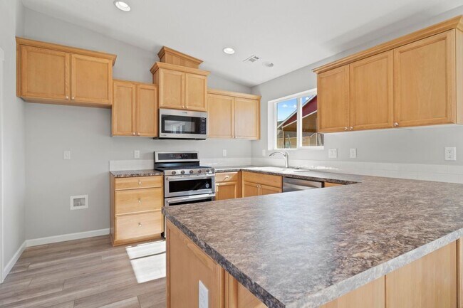 Building Photo - 1004 Brandon Way