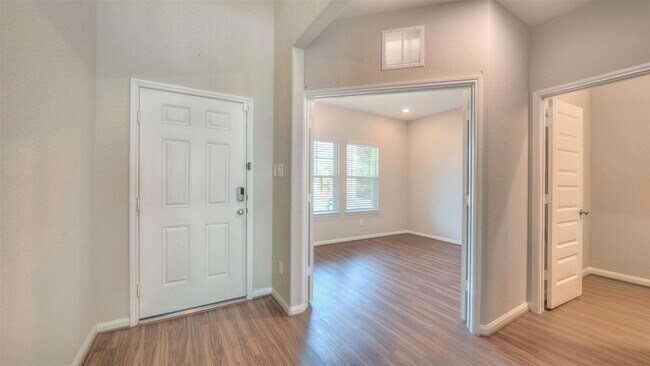 Building Photo - 2208 Gadwall Ct