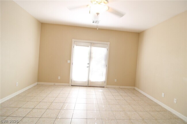 Building Photo - 754 Rise Canyon Dr
