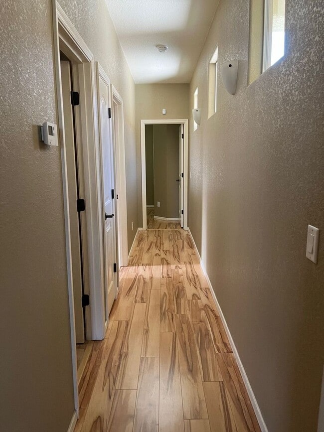 Building Photo - 1307 Paso Robles Ave