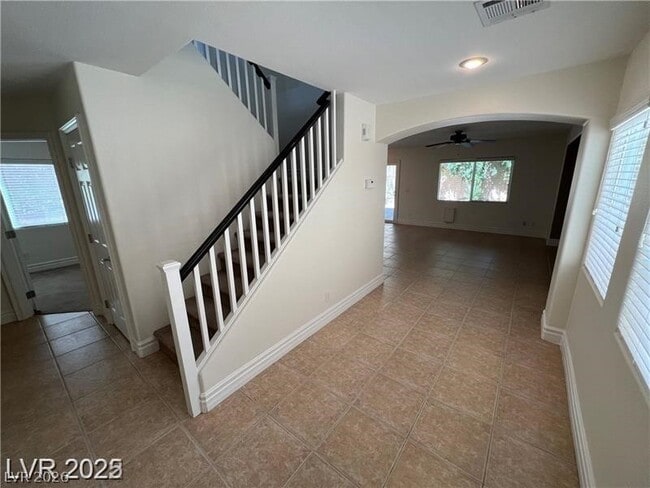 Building Photo - 291 Broken Par Dr