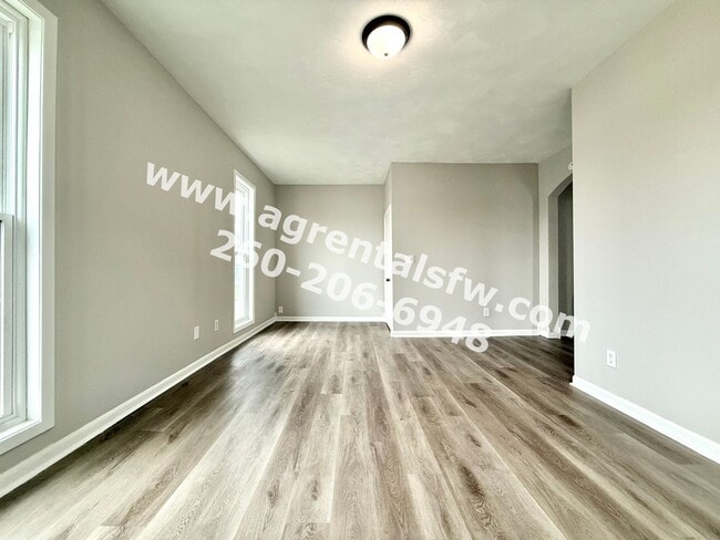 Building Photo - 615 S Jefferson St