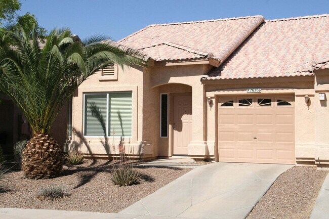Building Photo - DESERT FOOTHILLS VILLAS TOWNHOUSE