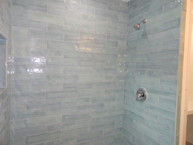 Building Photo - 2528 Avenue K