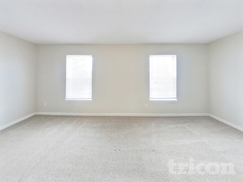 Building Photo - 9546 Gull Lake Dr