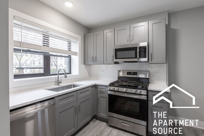 Primary Photo - 1139 Oak Ave