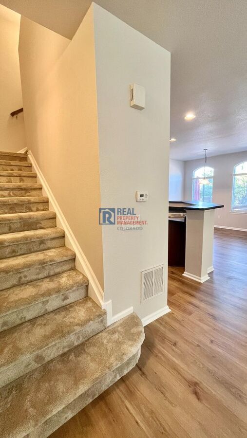 Building Photo - 9565 Elmhurst Ln