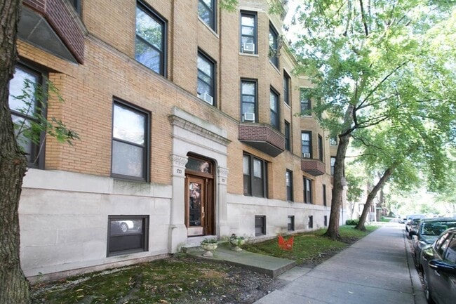 Floorplan - 5401-5403 S. Woodlawn Avenue