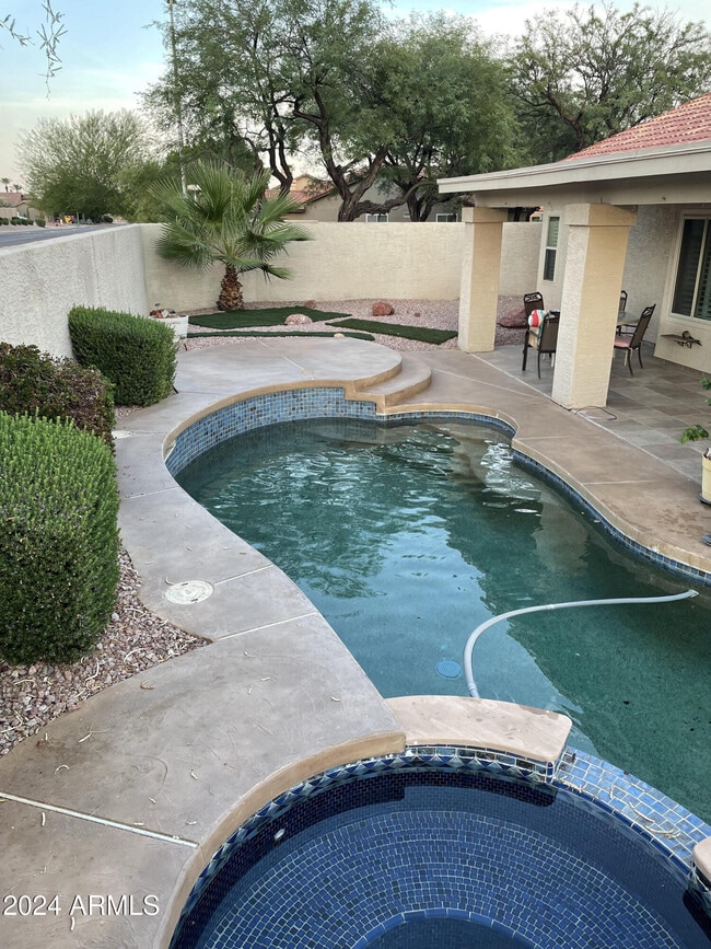 Building Photo - 3630 E Goldfinch Gate Ln