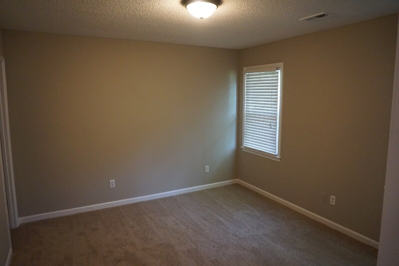 Building Photo - 13254 Dickens Ln