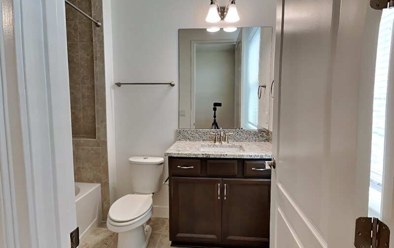 Building Photo - 13219 Oakenshaw Ln