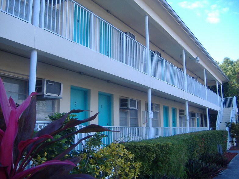 Building Photo - 2821 SW 1st Ave