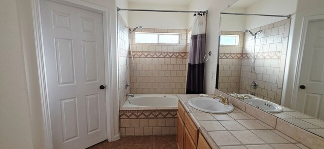 Building Photo - Charming 4-Bedroom Home in West El Paso – Spacious & Comfortable!