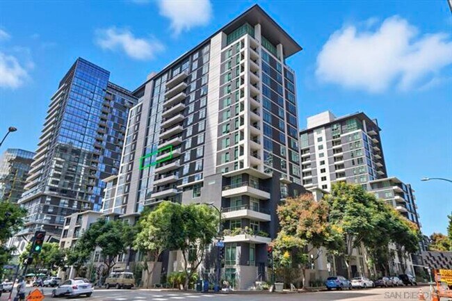 Building Photo - Urban Living in the Heart of Little Italy – 2 Bed / 1 Bath Condo at Acqua Vista