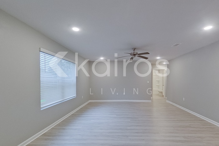 Building Photo - 4694 Malay Cir