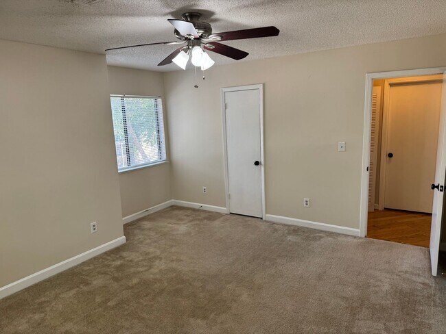 Building Photo - 5005 Wingate Way