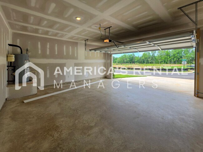 Building Photo - 225 Jemison Trails Drive