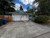 Building Photo - Single Level House available now!!!