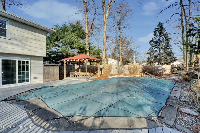 Building Photo - 22 Brookside Ct