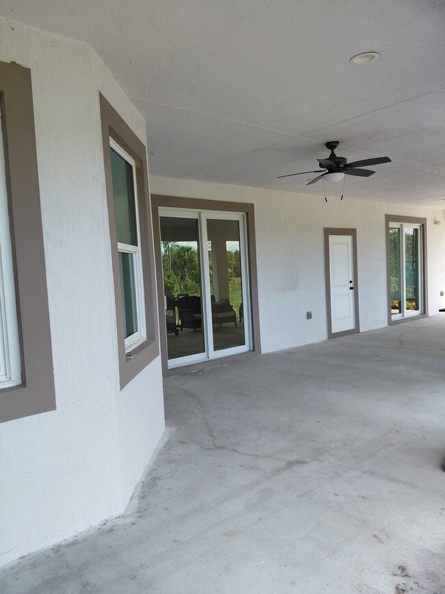 Building Photo - 12709 144th Ct N