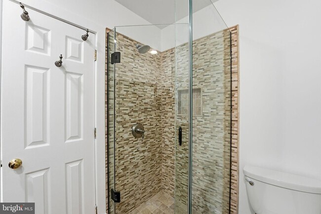 Building Photo - 5149 MacArthur Blvd NW