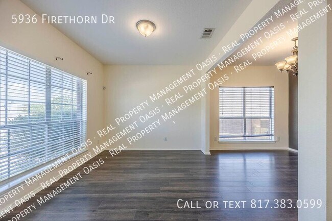 Building Photo - 5936 Firethorn Dr