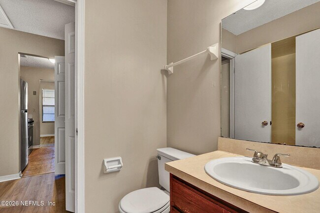 Building Photo - 476 Bentwood Ln