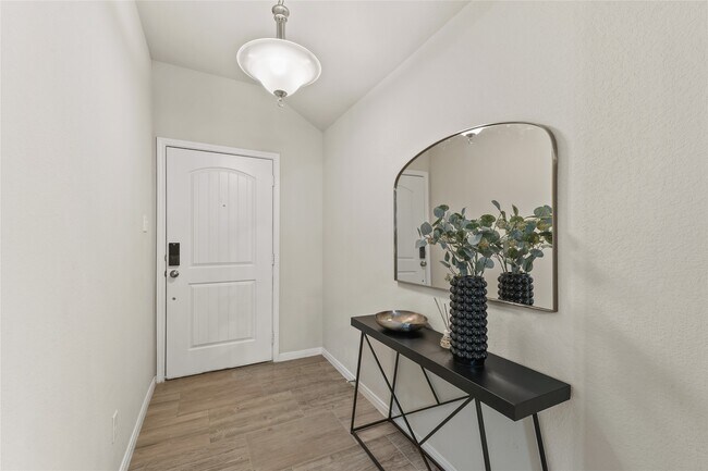 Building Photo - 7911 Tuscan Cypress Dr