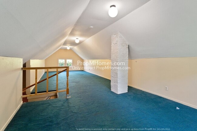 Building Photo - Charming 3 Bedroom Sanctuary in Eliot Neighborhood!