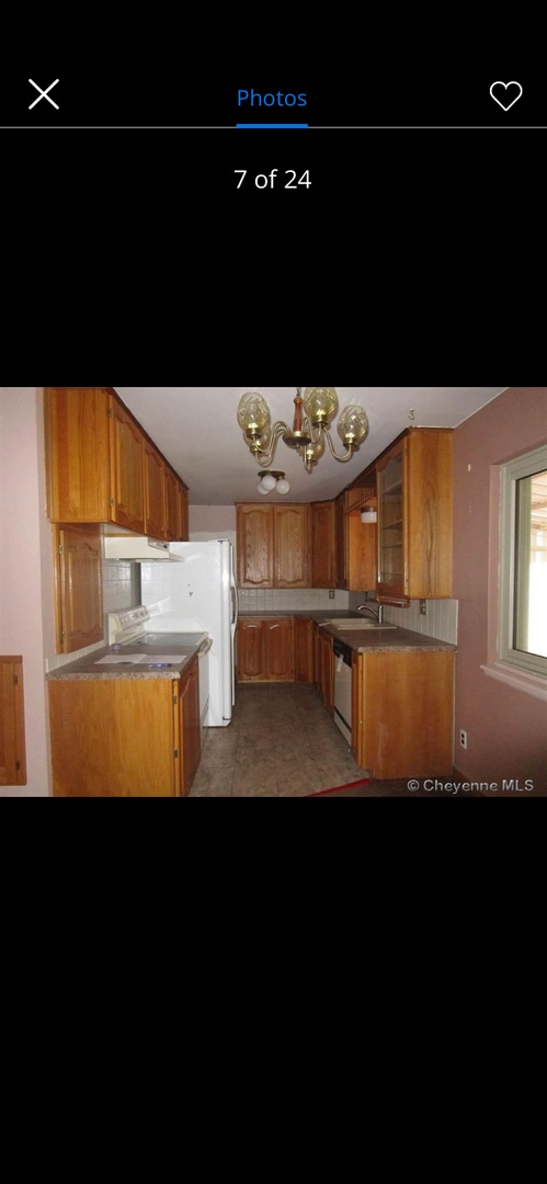 Building Photo - 3 Bedroom Home With Large Fenced Yard